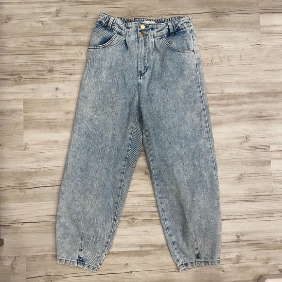 Zara Other - Zara High Waisted Paper Bag Jeans